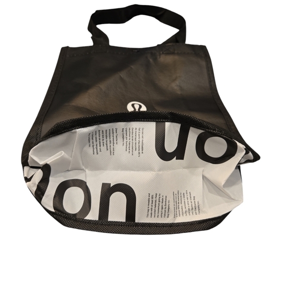 LULULEMON ATHLETICA REUSABLE TOTE BAG. BLACK AND WHITE. - Picture 2 of 3